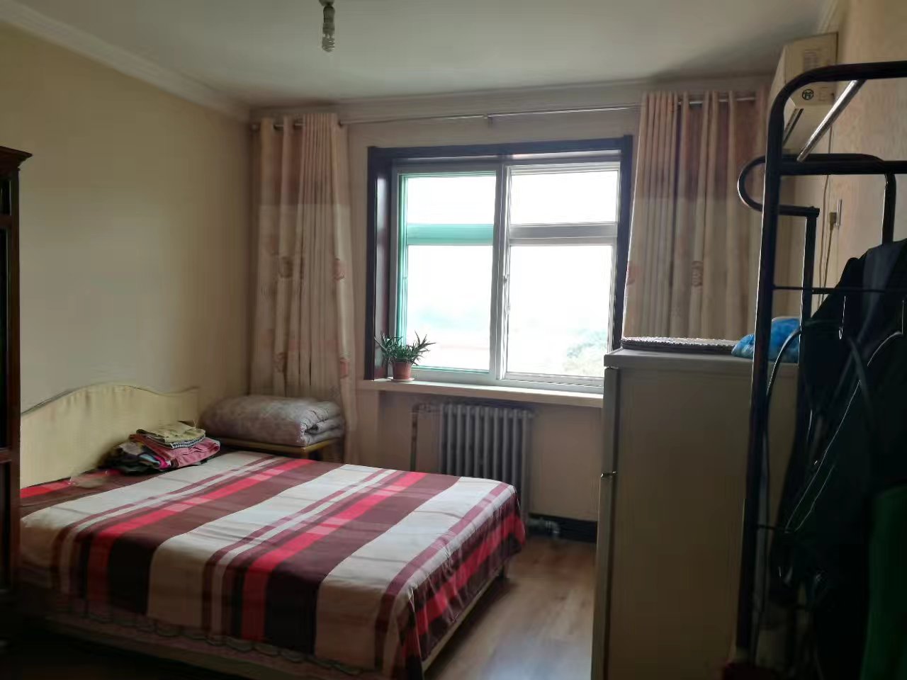 出售鸿溪书香苑三层精品两居室房源有证能贷款