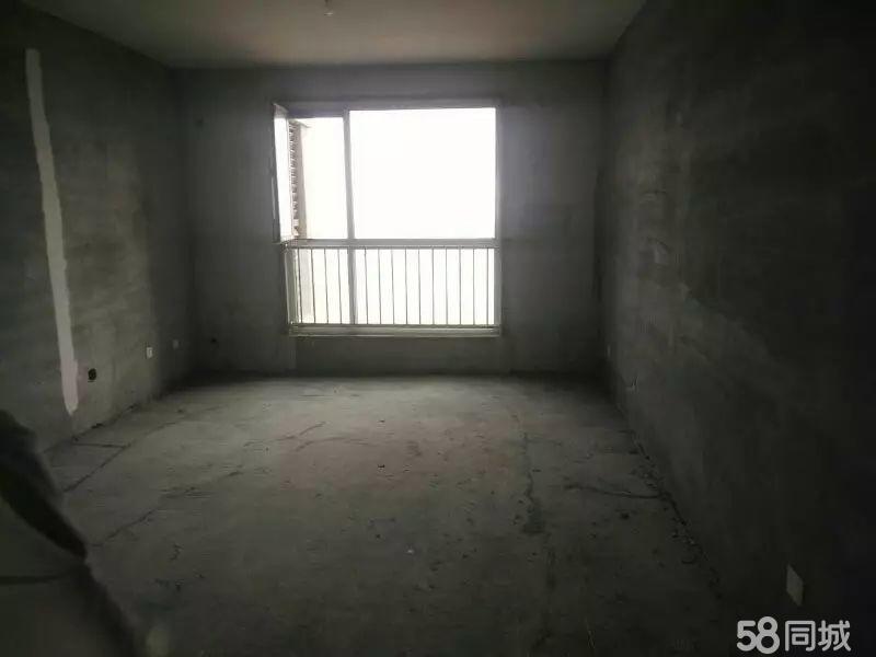 国际新城 新房子 位置好 能贷款 均价不到9000